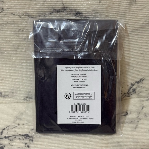 Dior Beauty Navy Blue Passport Holder - Picture 8 of 9